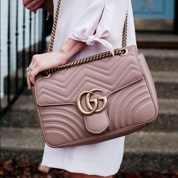 Gucci Handbags - Gucci GG Marmont medium matelassé shoulder bag